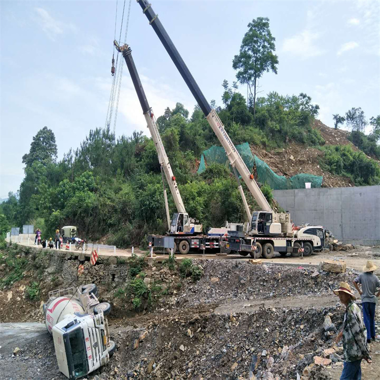 白山白山24小时应急道路救援吊装吊装现场实拍